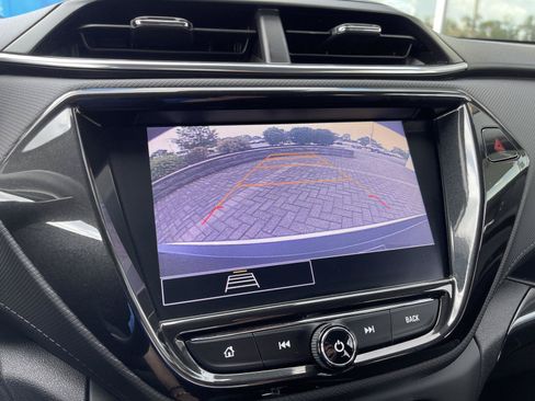 Used 2022 Chevrolet TrailBlazer LT w/ Convenience Package FWD image 24