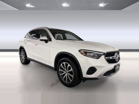 Certified 2024 Mercedes-Benz GLC 300 image 7