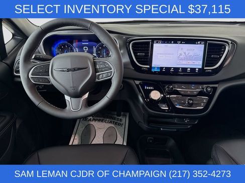 New 2026 Chrysler Voyager LX image 20