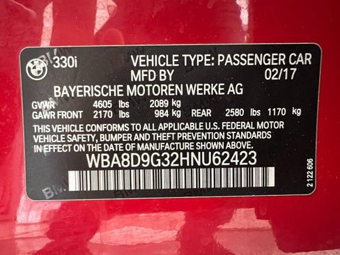 Used 2017 BMW 330i xDrive Sedan AWD/4WD image 28