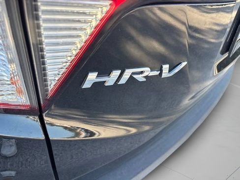 Used 2022 Honda HR-V LX image 12