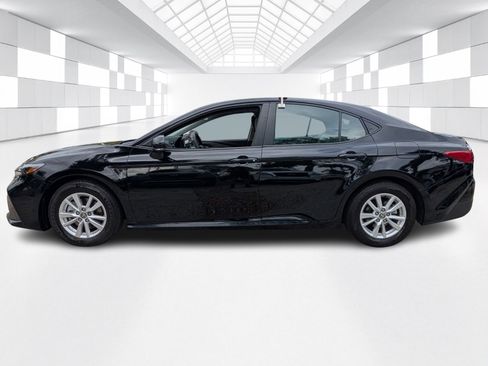 Used 2025 Toyota Camry LE w/ Convenience Package image 3