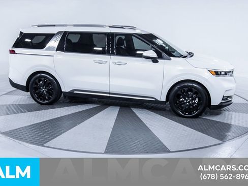 Used 2024 Kia Carnival SX Prestige image 14