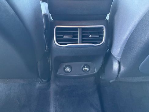 Used 2021 Hyundai Santa Fe SEL image 19