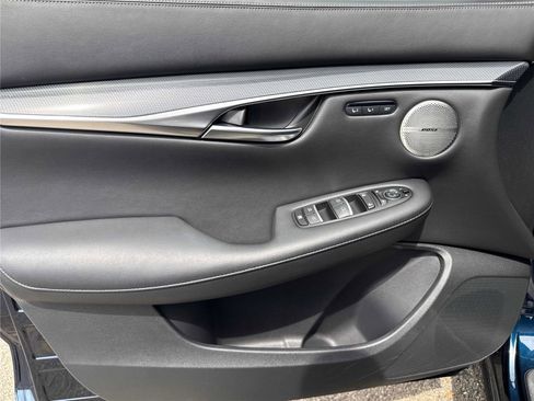 Used 2023 INFINITI QX50 Sport image 10