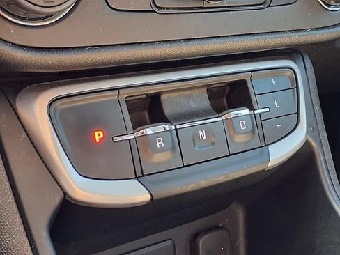 Used 2024 GMC Terrain SLE w/ Driver Convenience Package AWD/4WD image 28