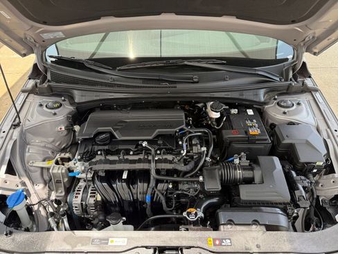 Used 2026 Hyundai Elantra Sport FWD image 32