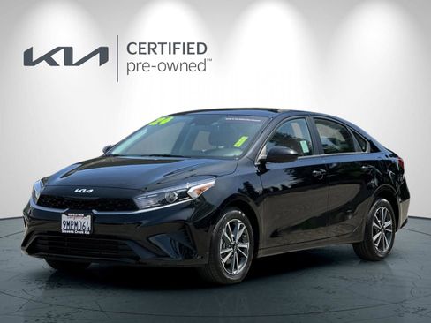 Certified 2024 Kia Forte LXS FWD image 8