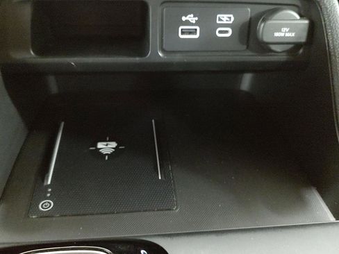 Used 2025 Honda Pilot TrailSport image 13