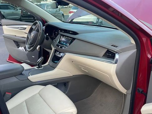 Used 2019 Cadillac XT5 Luxury image 33