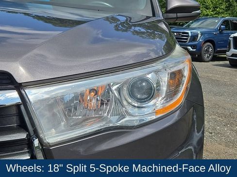 Used 2016 Toyota Highlander XLE AWD/4WD image 26