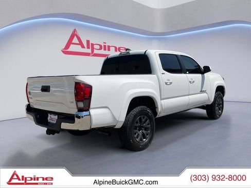 Used 2022 Toyota Tacoma SR5 AWD/4WD image 5