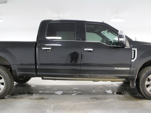 Used 2019 Ford F250 Platinum w/ Platinum Ultimate Package image 11