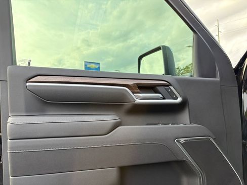 New 2025 Chevrolet Silverado 2500 LT w/ Z71 Chrome Sport Edition image 13