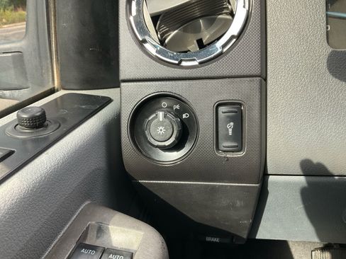 Used 2014 Ford F250 XLT image 21