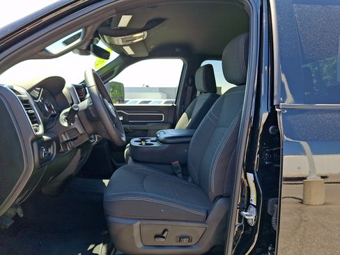 Used 2025 RAM 2500 Big Horn AWD/4WD image 13