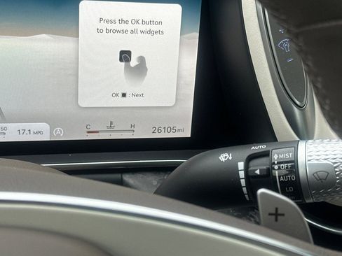 Used 2023 Genesis G90 3.5T image 26