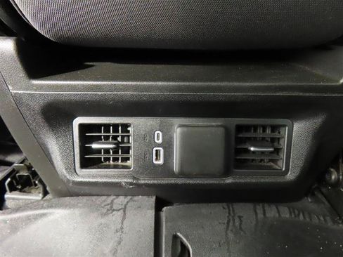 Used 2025 Chevrolet Silverado 2500 LT AWD/4WD image 31