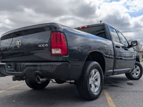Used 2018 RAM 1500 Express AWD/4WD image 5