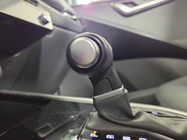 Certified 2025 Kia Niro LX FWD image 18