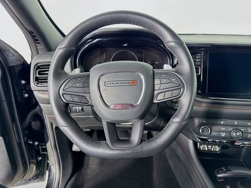 Used 2025 Dodge Durango GT AWD/4WD image 12