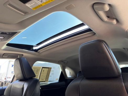 Certified 2022 Lexus RX 350 FWD w/ Premium Package image 16