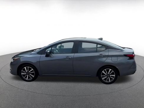 Used 2025 Nissan Versa SV FWD image 9