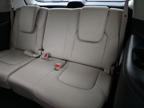 Used 2024 Nissan Armada Platinum w/ Captain's Chairs Package RWD image 22