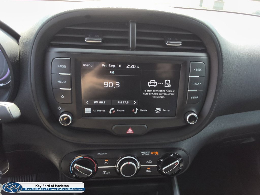 Used 2025 Kia Soul LX FWD image 32