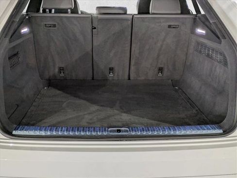 Certified 2025 Audi Q8 Premium w/ Convenience Package image 6