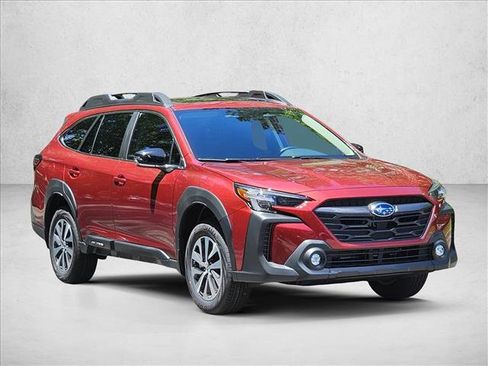 Used 2025 Subaru Outback Premium image 7