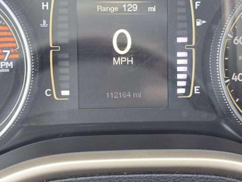 Used 2016 Jeep Cherokee Latitude w/ Cold Weather Group AWD/4WD image 29