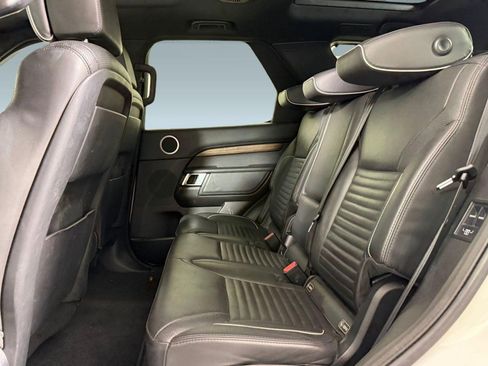 Used 2018 Land Rover Discovery HSE Luxury image 14