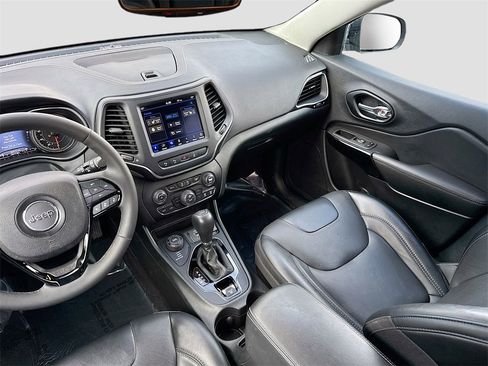 Used 2023 Jeep Cherokee Altitude Lux image 23