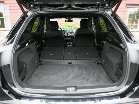 Used 2021 Mercedes-Benz GLA 250 4MATIC w/ Premium Package image 15