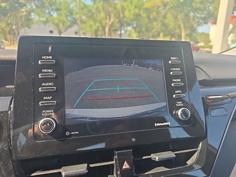 Used 2023 Toyota Camry SE FWD image 19