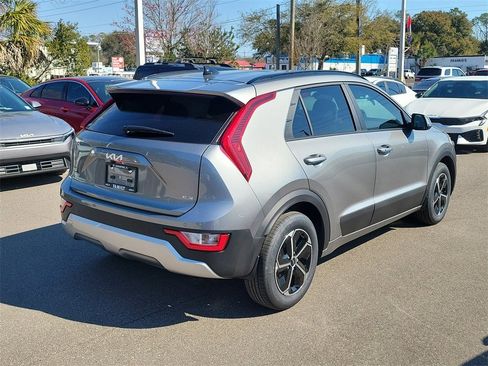 New 2026 Kia Niro EX image 6