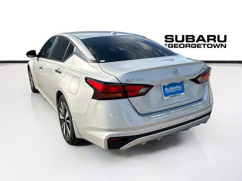 Used 2021 Nissan Altima 2.5 SV FWD image 6