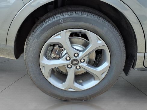 Used 2023 Ford Escape ST-Line w/ Tech Pack #1 AWD/4WD image 5