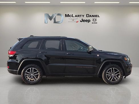 Used 2018 Jeep Grand Cherokee Trailhawk AWD/4WD image 6