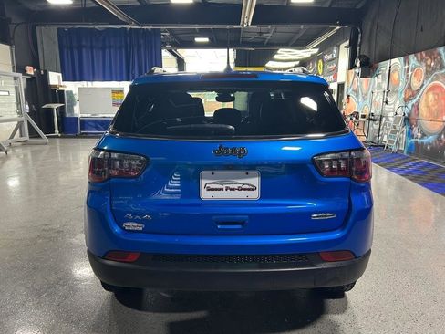 Used 2022 Jeep Compass Latitude image 10