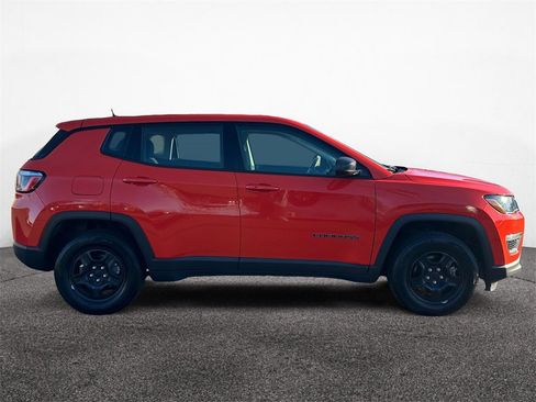 Certified 2018 Jeep Compass Sport w/ Tech Group image 6