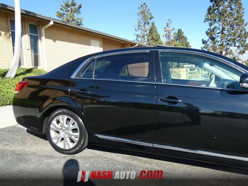 Used 2011 Toyota Avalon FWD image 6