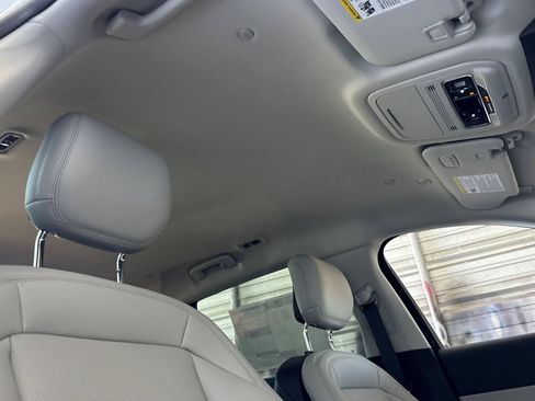 New 2026 Lincoln Nautilus Premier AWD/4WD image 13