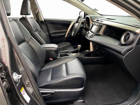 Used 2014 Toyota RAV4 Limited image 33