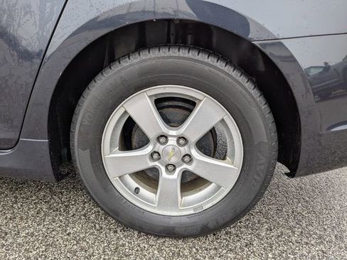 Used 2016 Chevrolet Cruze LT image 17