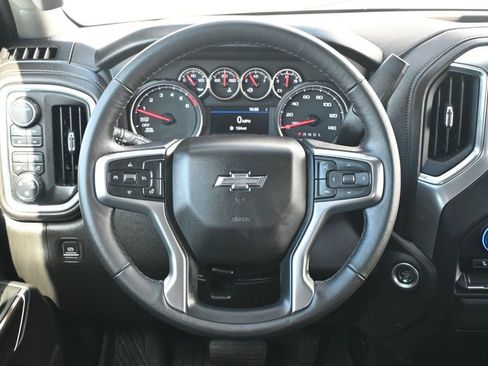 Used 2022 Chevrolet Silverado 1500 RST image 14