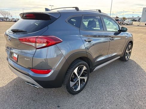 Used 2018 Hyundai Tucson Sport image 5