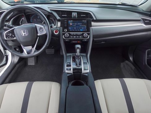 Used 2020 Honda Civic EX image 19