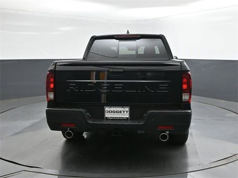New 2026 Honda Ridgeline Black Edition image 8